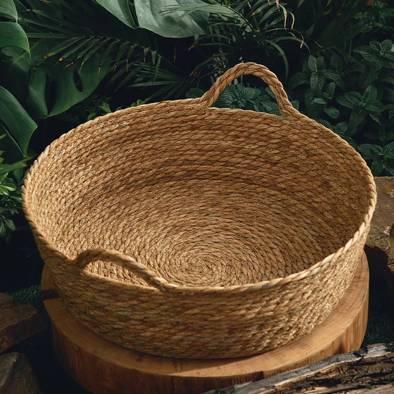 OUZEY Rattan Weaving Pet Bed – Cool, Comfortable, and Stylish